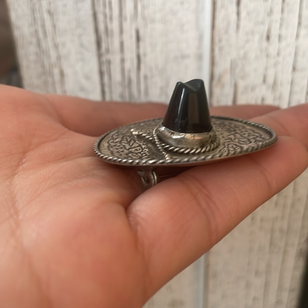 Sterling silver sombrero brooch - Picture 5 of 5